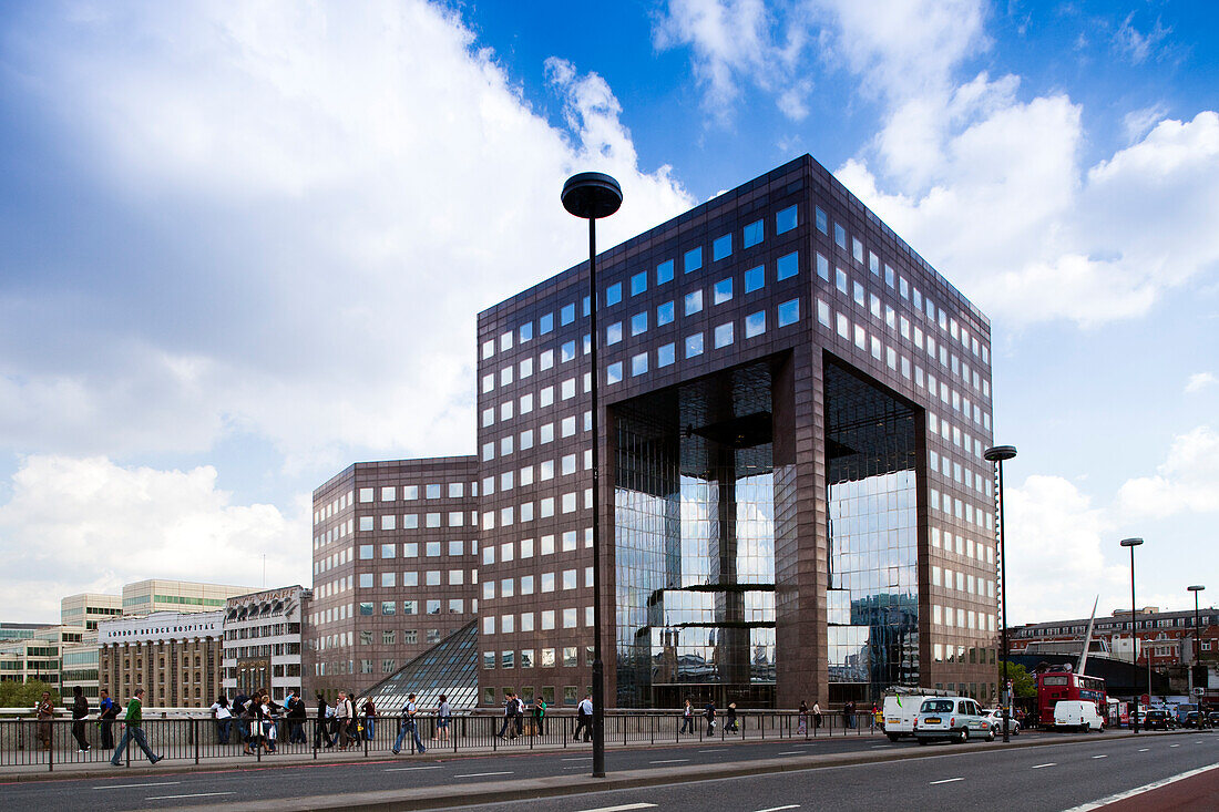 London, UK, May 2 2009, The striking design of Nº 1 London Bridge St. stands prominently against the London skyline, reflecting the vibrant urban environment.