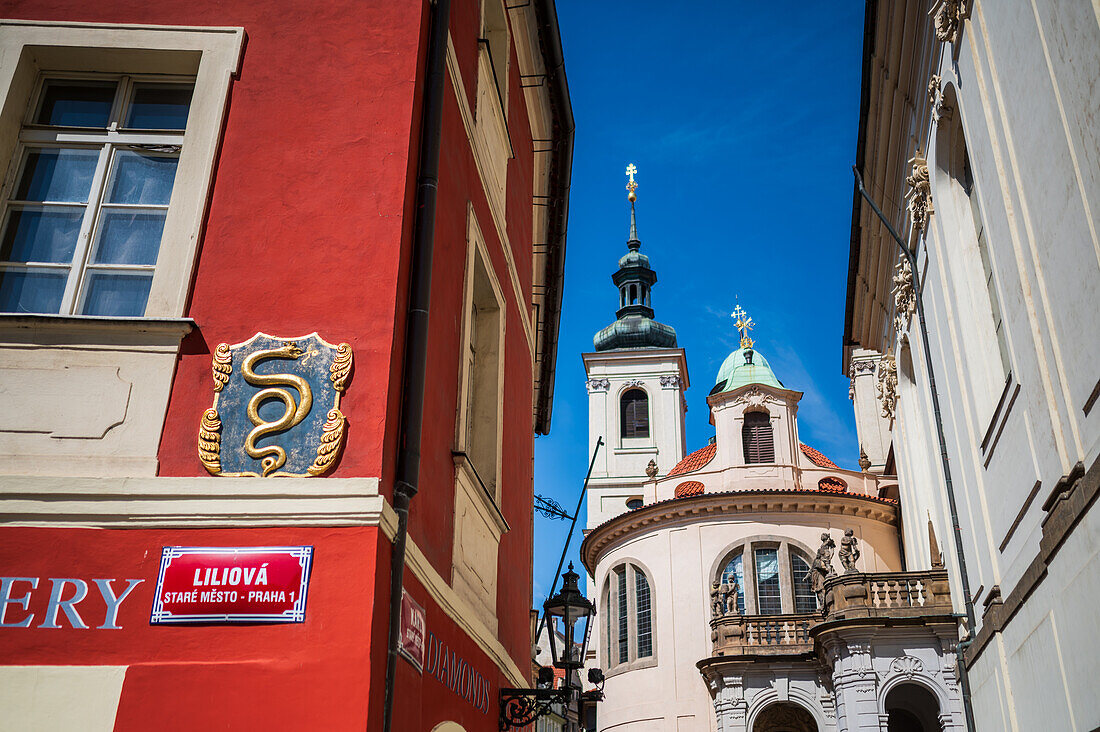 Die Liliova-Straße und die St. Clemens-Kathedrale, Prag