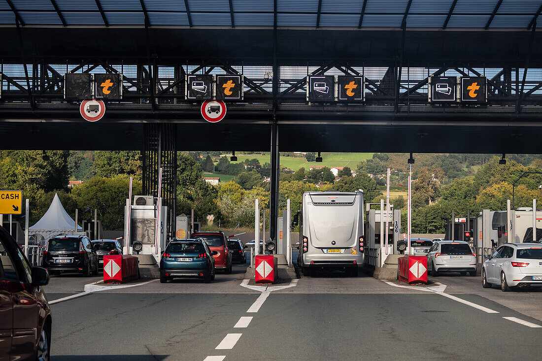 Irun toll gate