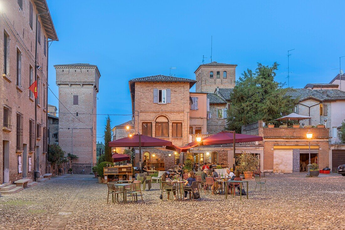 Gefängnisturm, Essigfabrik, Castelvetro di Modena, Modena, Emilia-Romagna, Italien, Europa