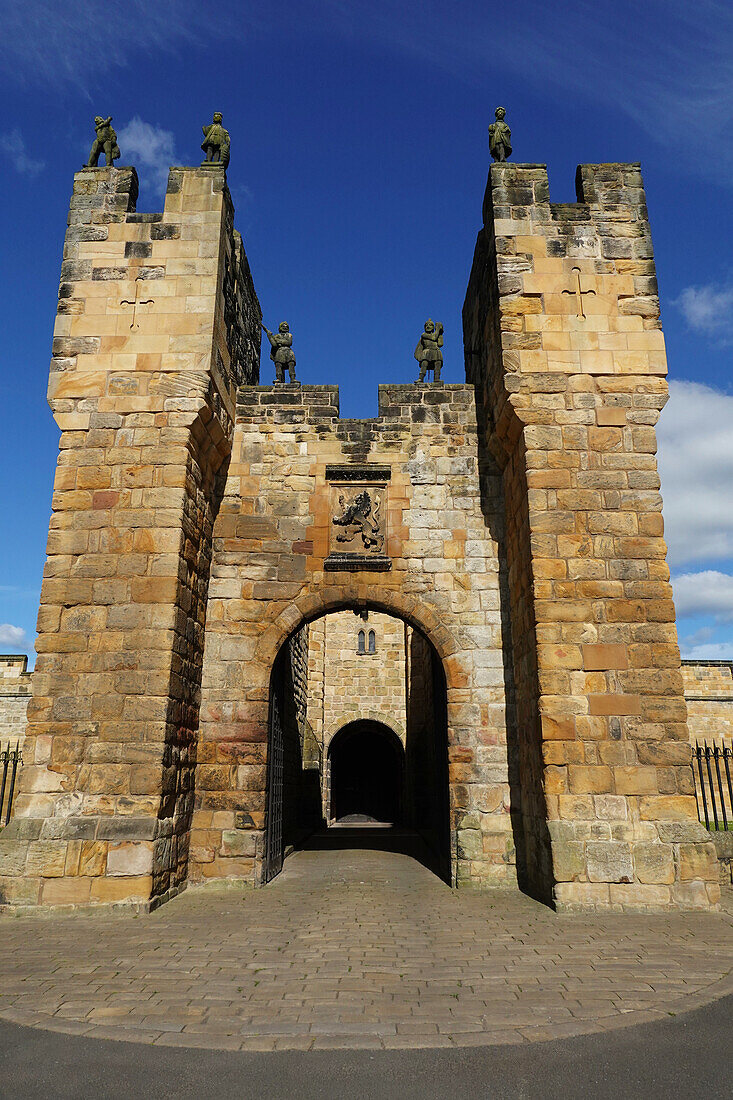 Die Barbakane, Alnwick Castle, Northumberland, England, Vereinigtes Königreich, Europa