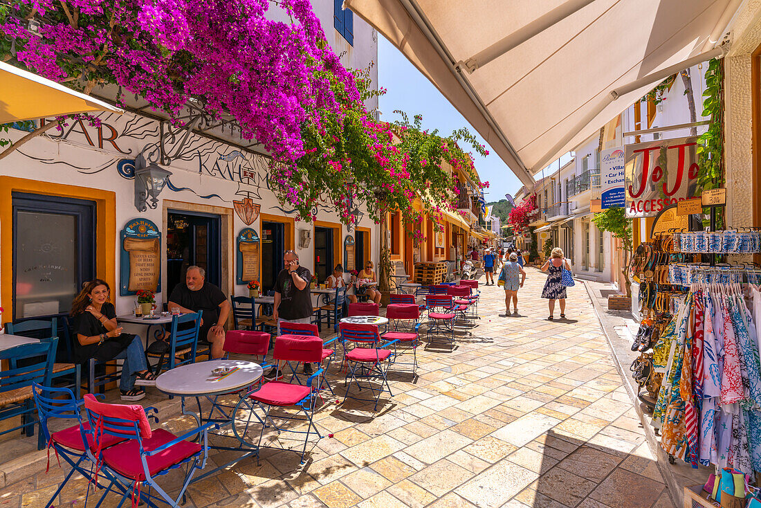 View of cafes and restaurants in Gaios Plaza de l'Ascension in Gaios Town, Paxos, Ionian Sea, Greek Islands, Greece, Europe