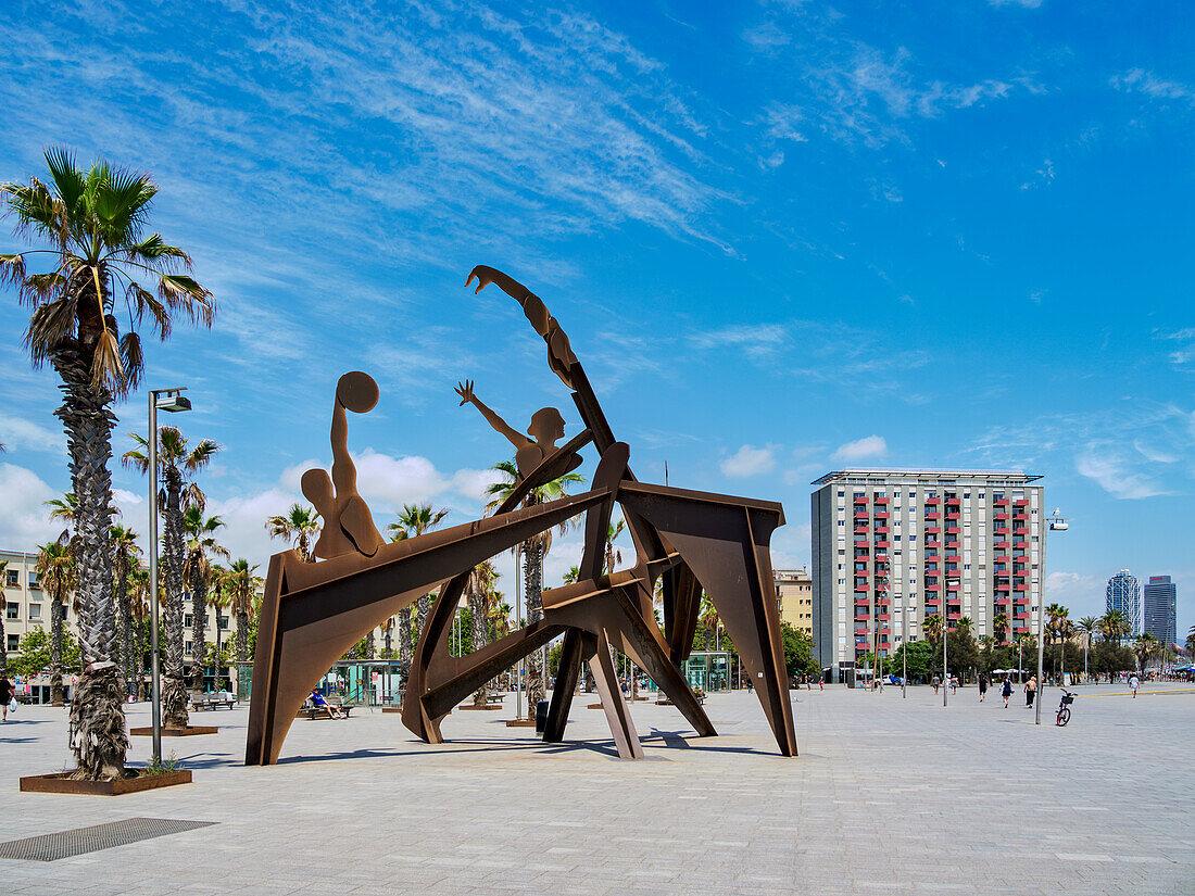 Homenatge a la Natacio Sculpture, La Barceloneta Beach, Barcelona, Catalonia, Spain, Europe