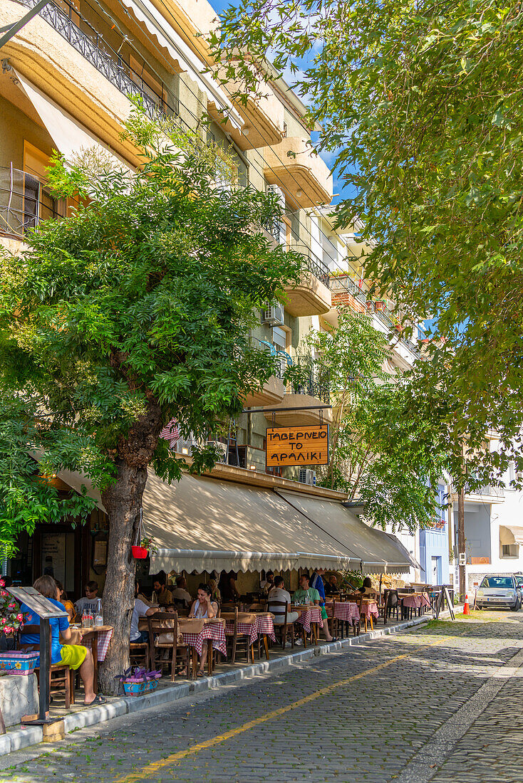 Blick auf Restaurant in Kavala, Kavala, Dimos Kavalas, Ostmakedonien und Thrakien, Golf von Thasos, Golf von Kavala, Thrakisches Meer, Griechenland, Europa