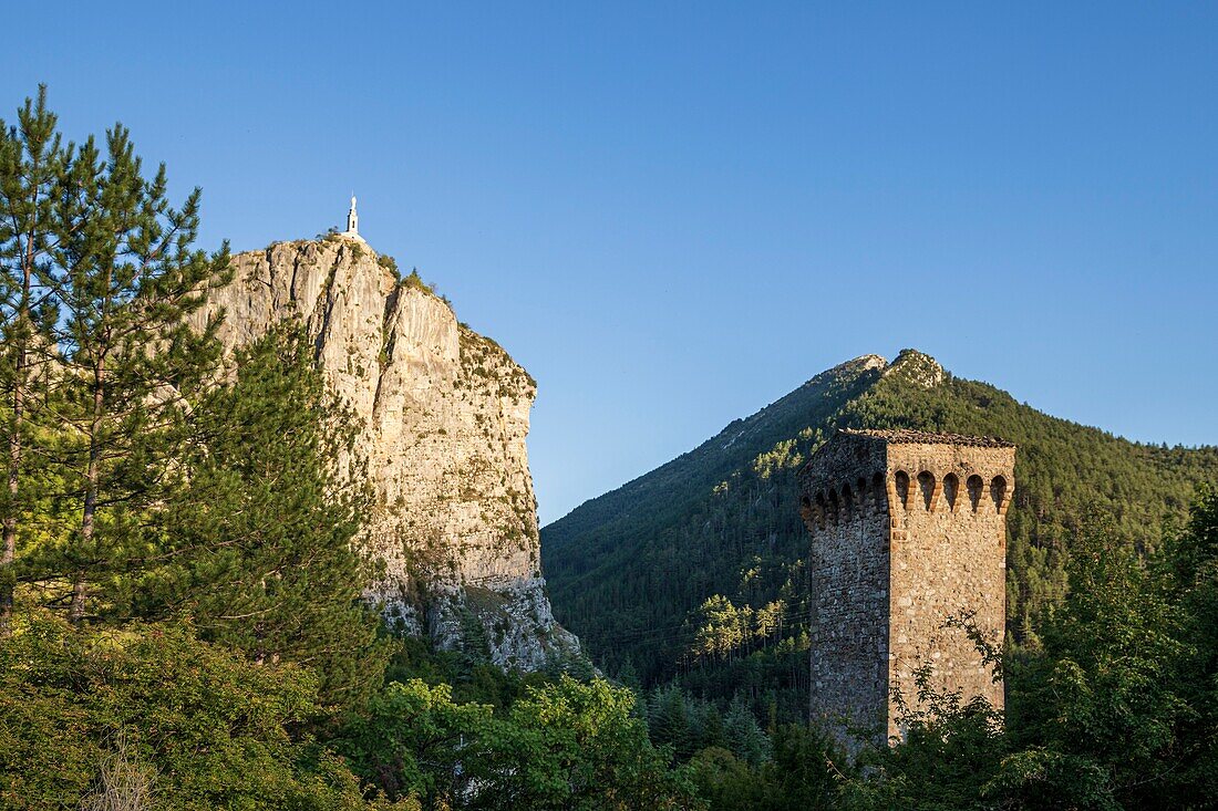 France, Alpes-de-Haute-Provence, Verdon Regional Nature Park, Castellane, the pentagonal tower, the site of Roc (911m) with at the top the chapel Notre-Dame du Roc