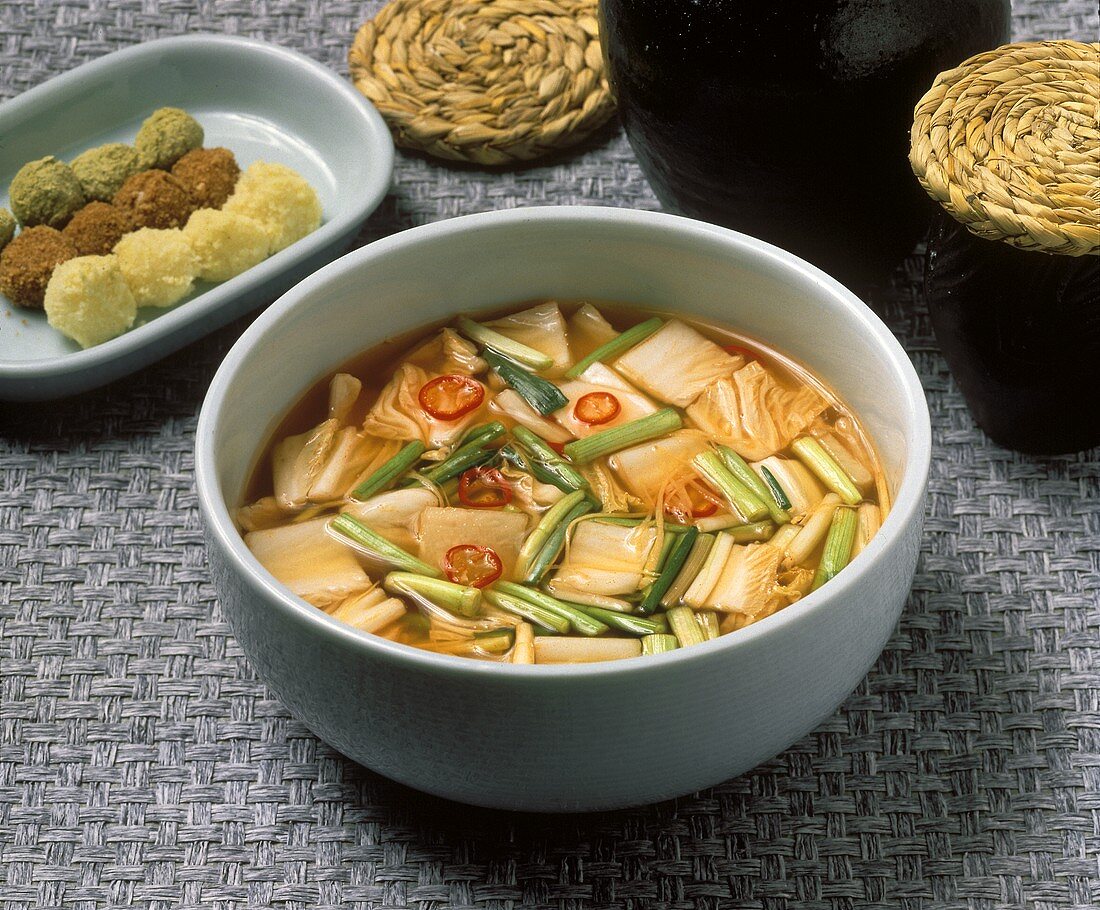 Nabak Kimchi (Korean kimchi soup)