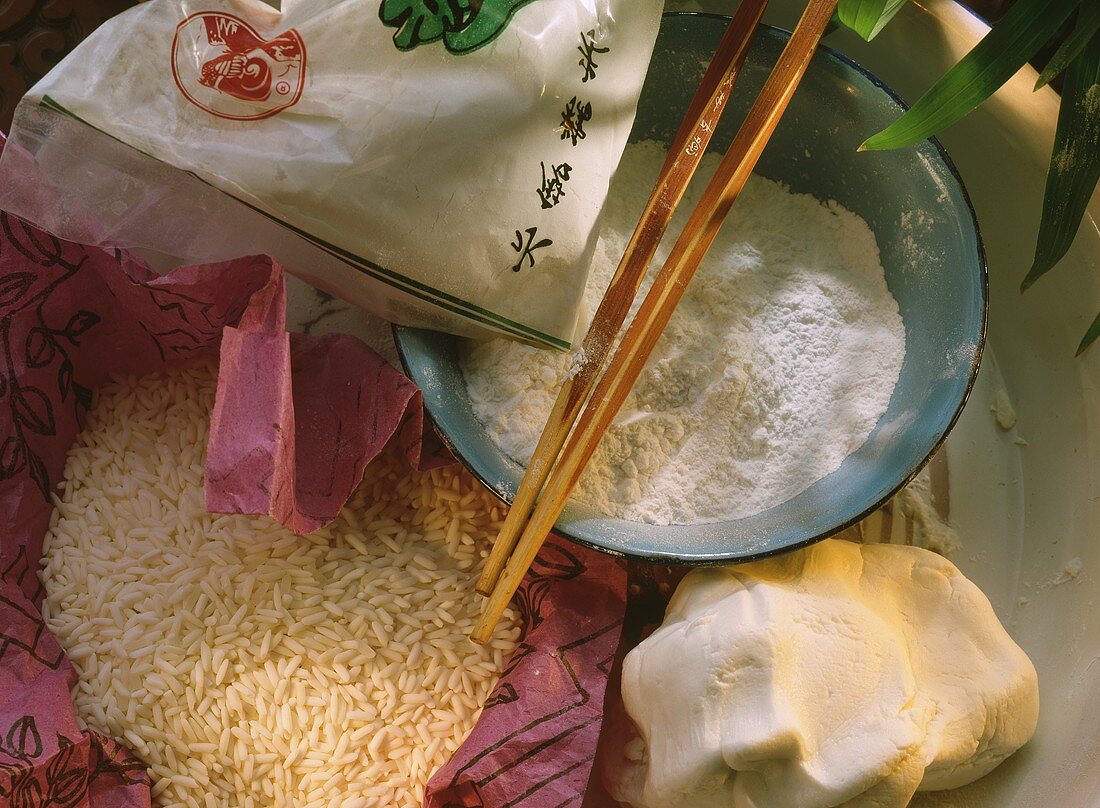 Sticky rice, sticky rice flour and sticky rice dough