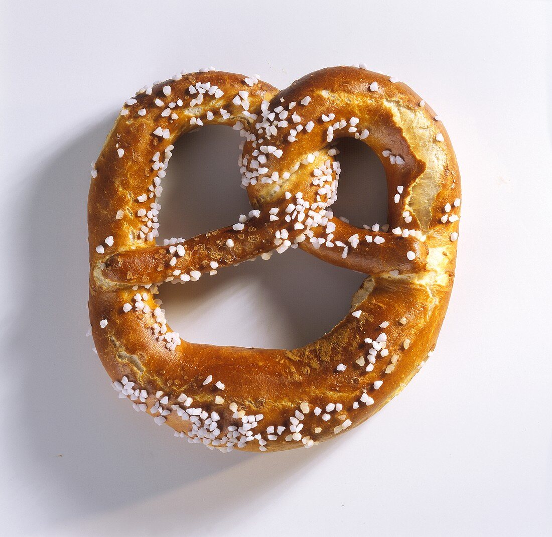 A salted pretzel (sprinkled with grains of salt)