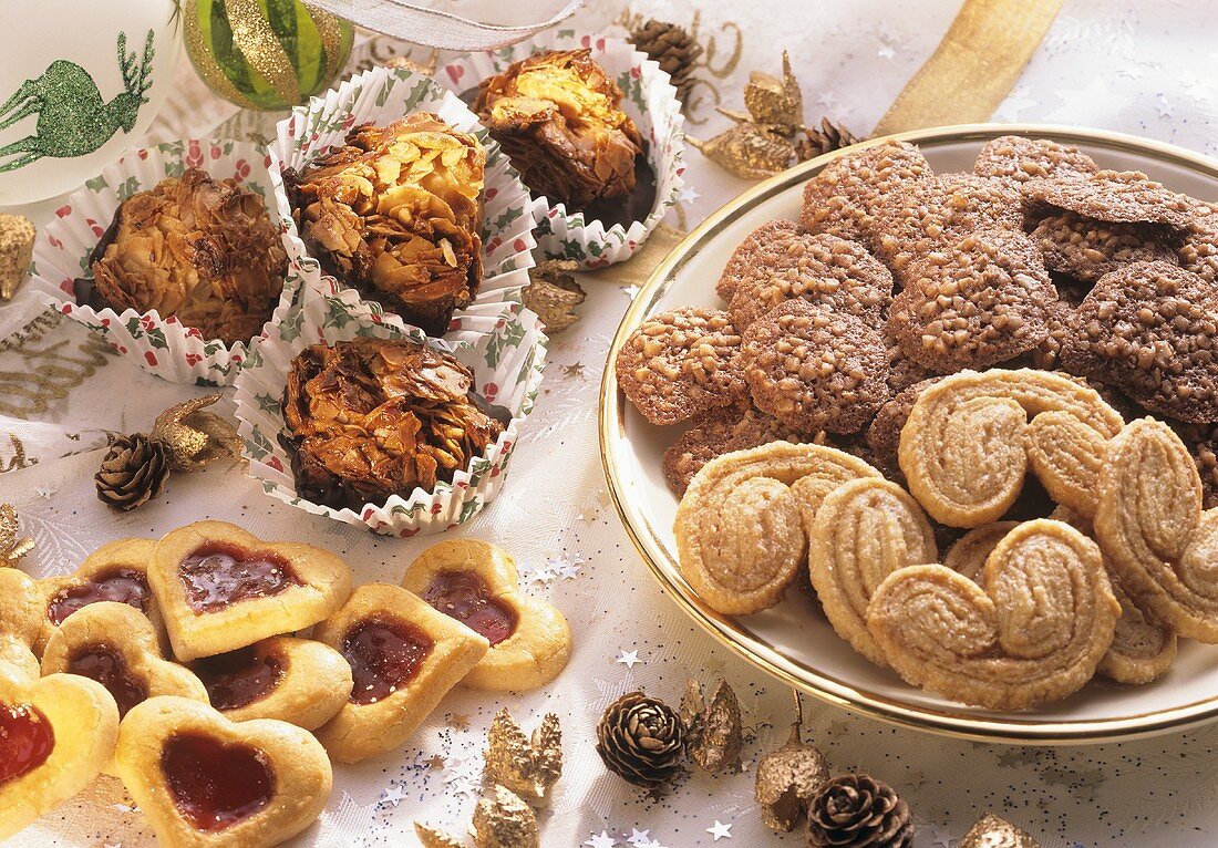 Verschiedene Plätzchen für Weihnachten