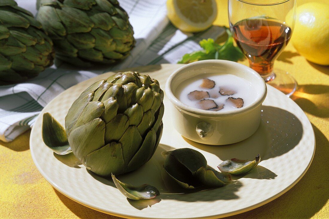 Carciofi alla crema tartufata (artichokes and truffle dip)