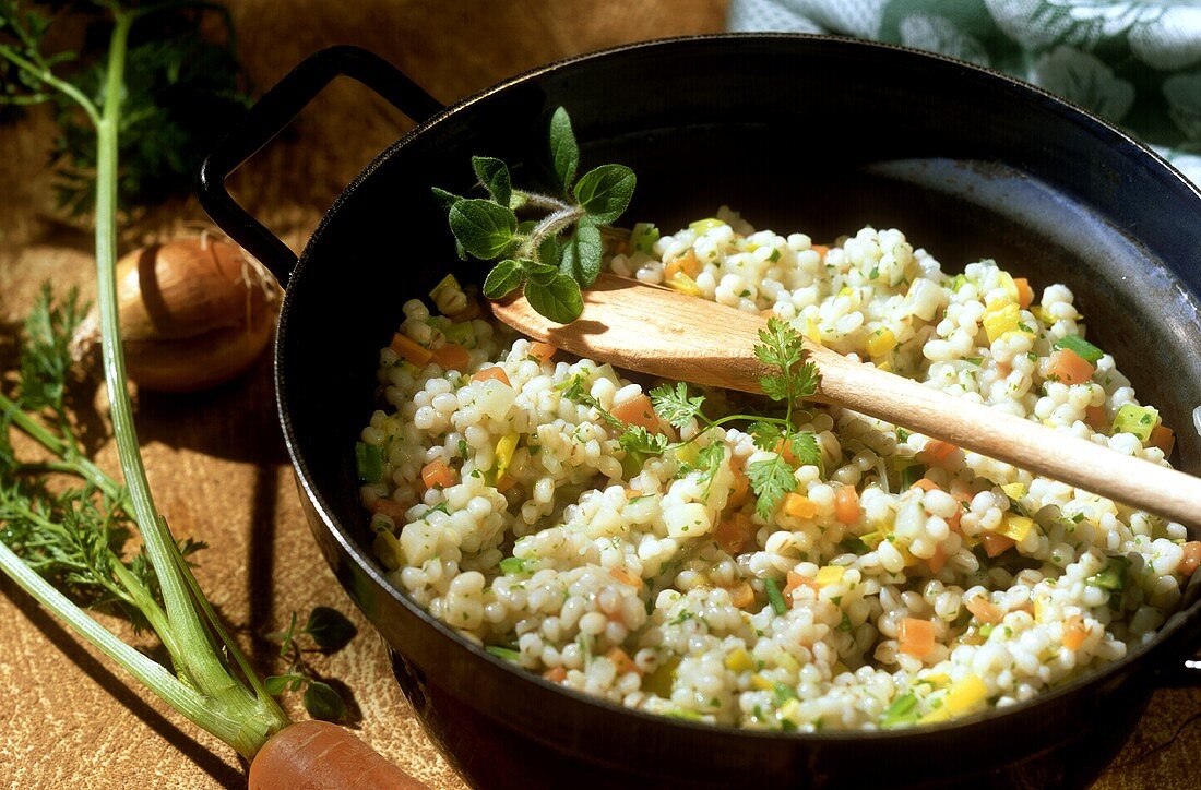 Orzo al prosecco (Barley stew with Prosecco & vegetables, Italy)