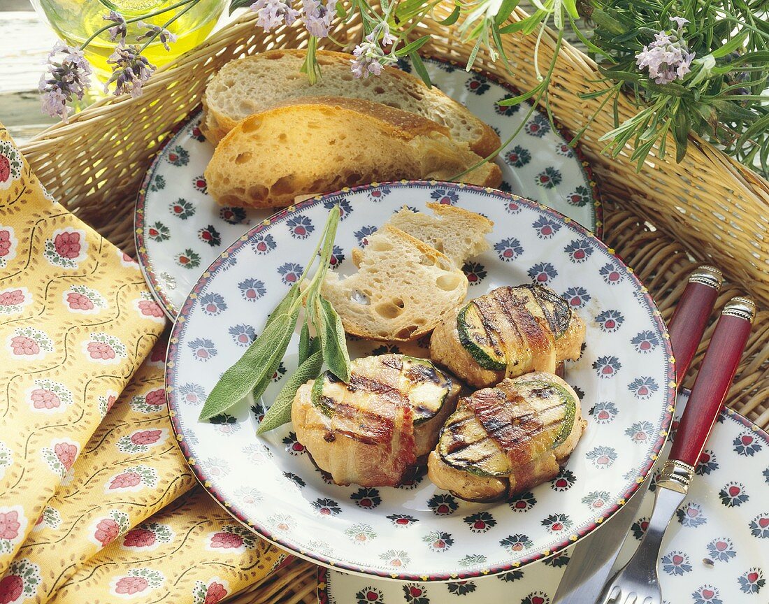 Provencal pork medallions with courgettes, bacon & bread