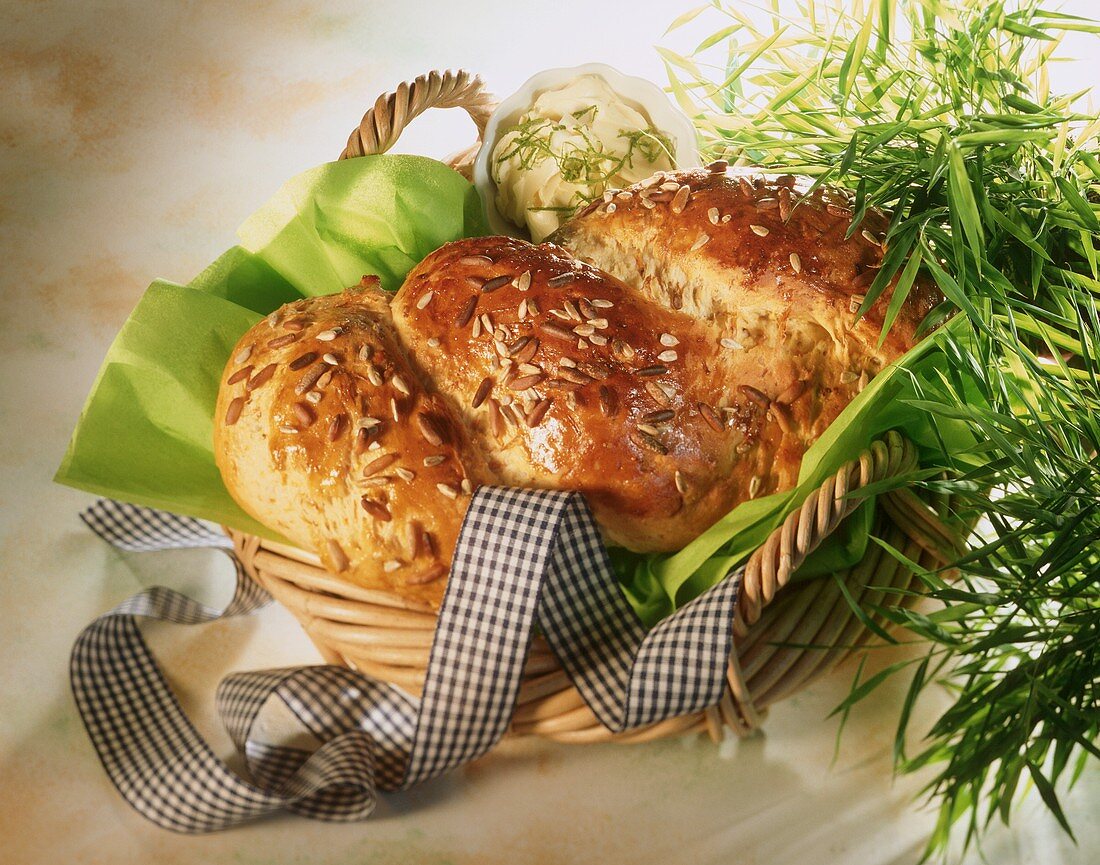 Easter bread with lime butter