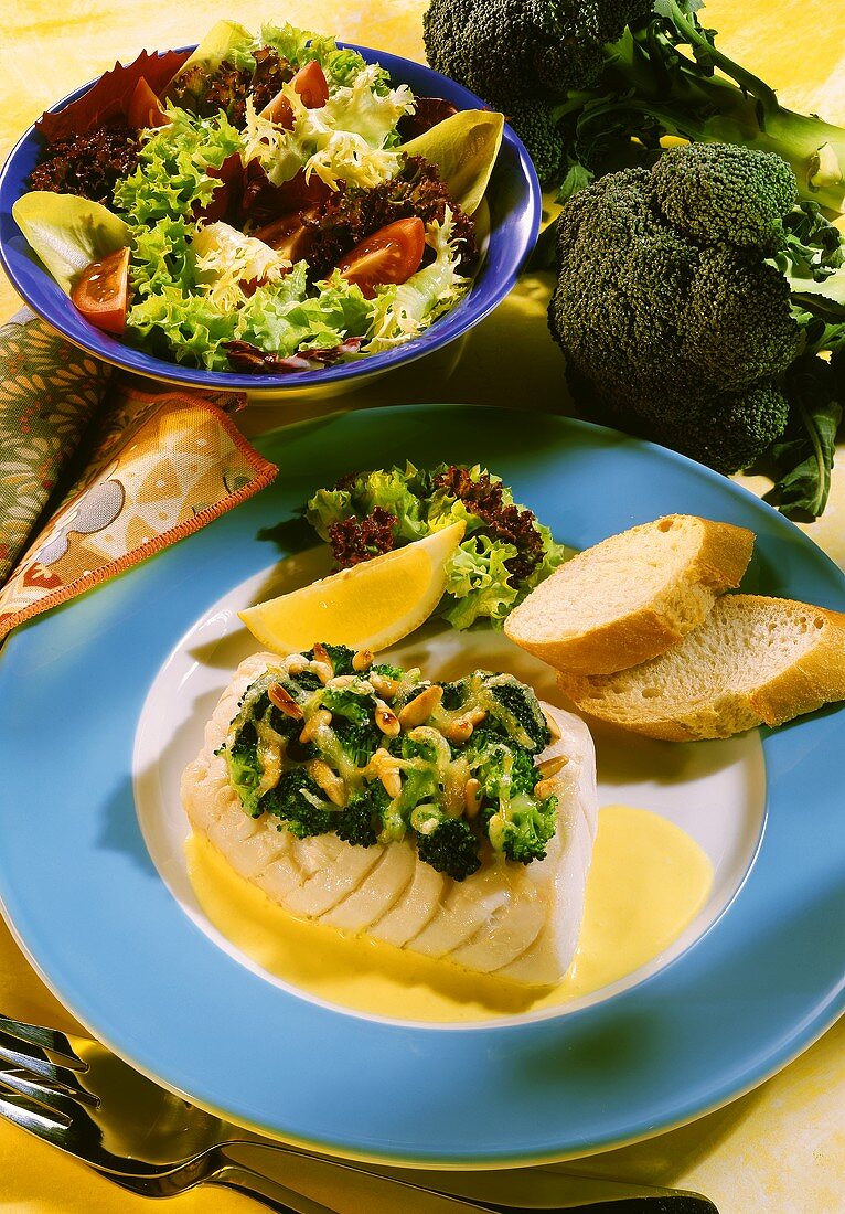 Nile perch fillet with broccoli and lemon & wine sauce