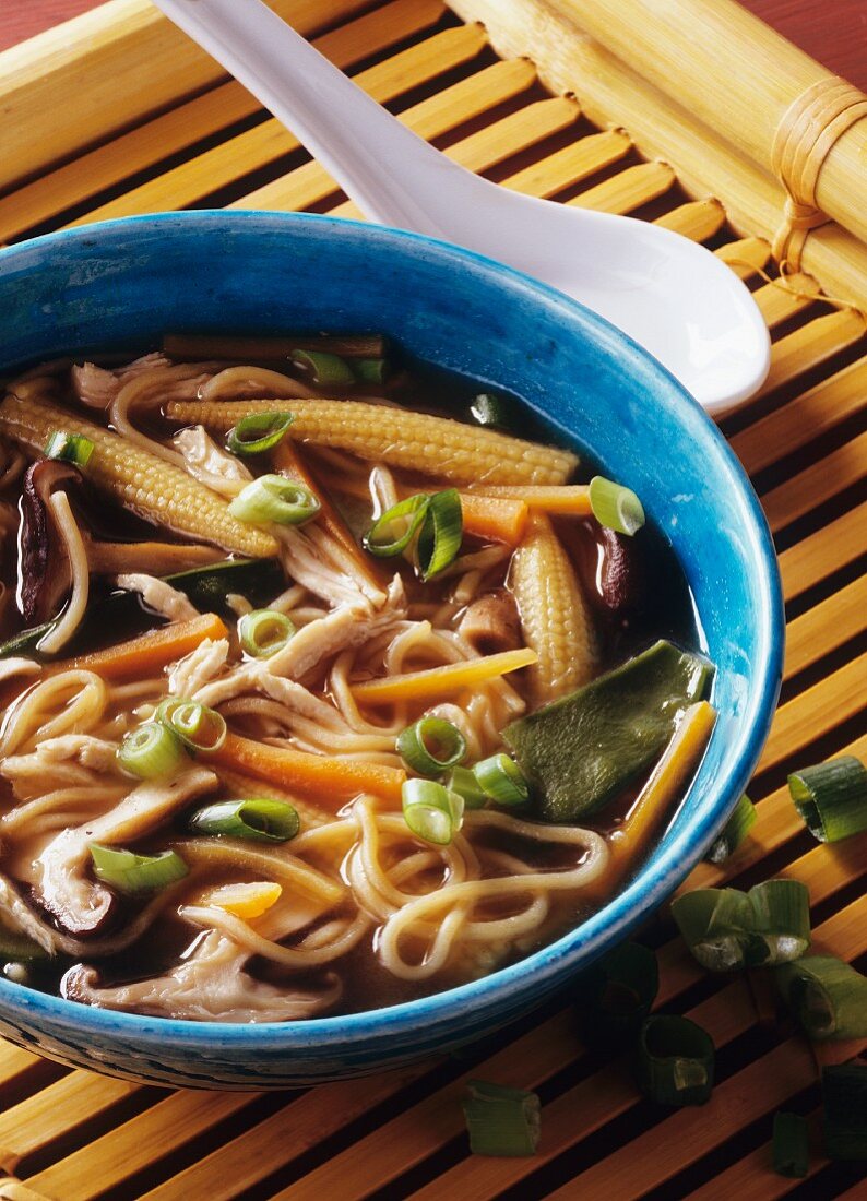 Noodle soup with chicken, vegetables & shiitake mushrooms