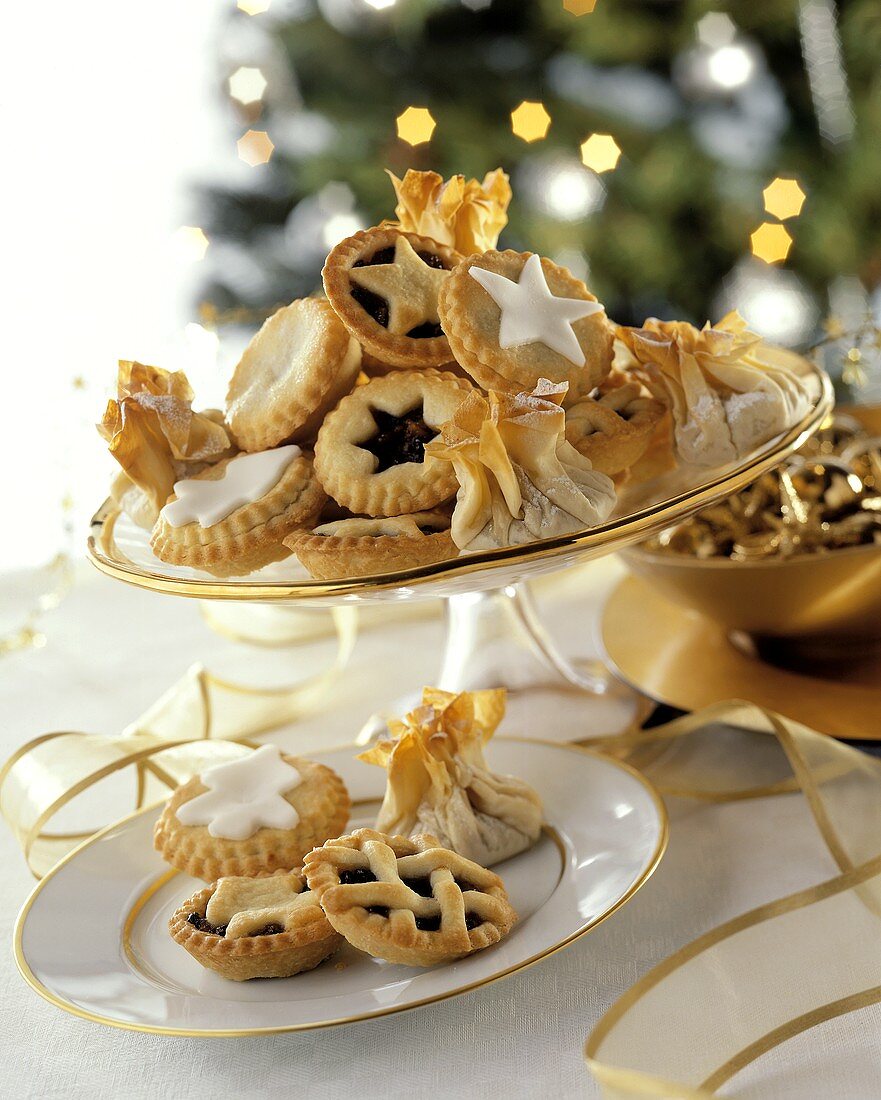 Mince pie (English tartlet with mincemeat filling)