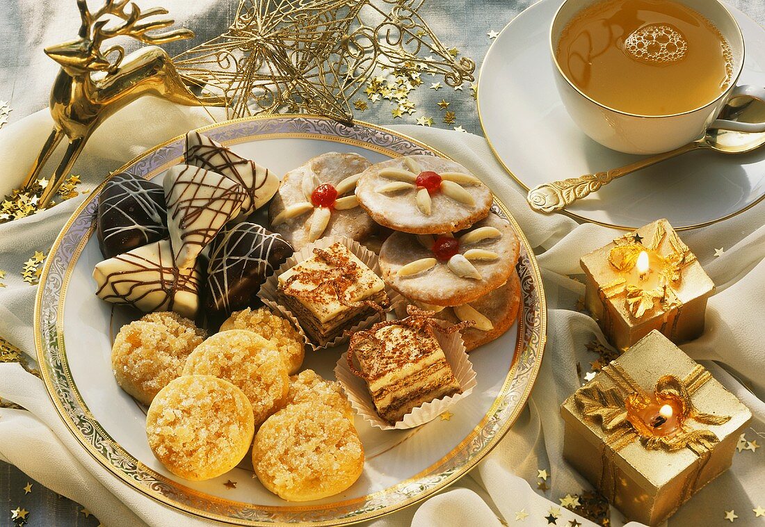 Christmas biscuits & small cakes, with tea