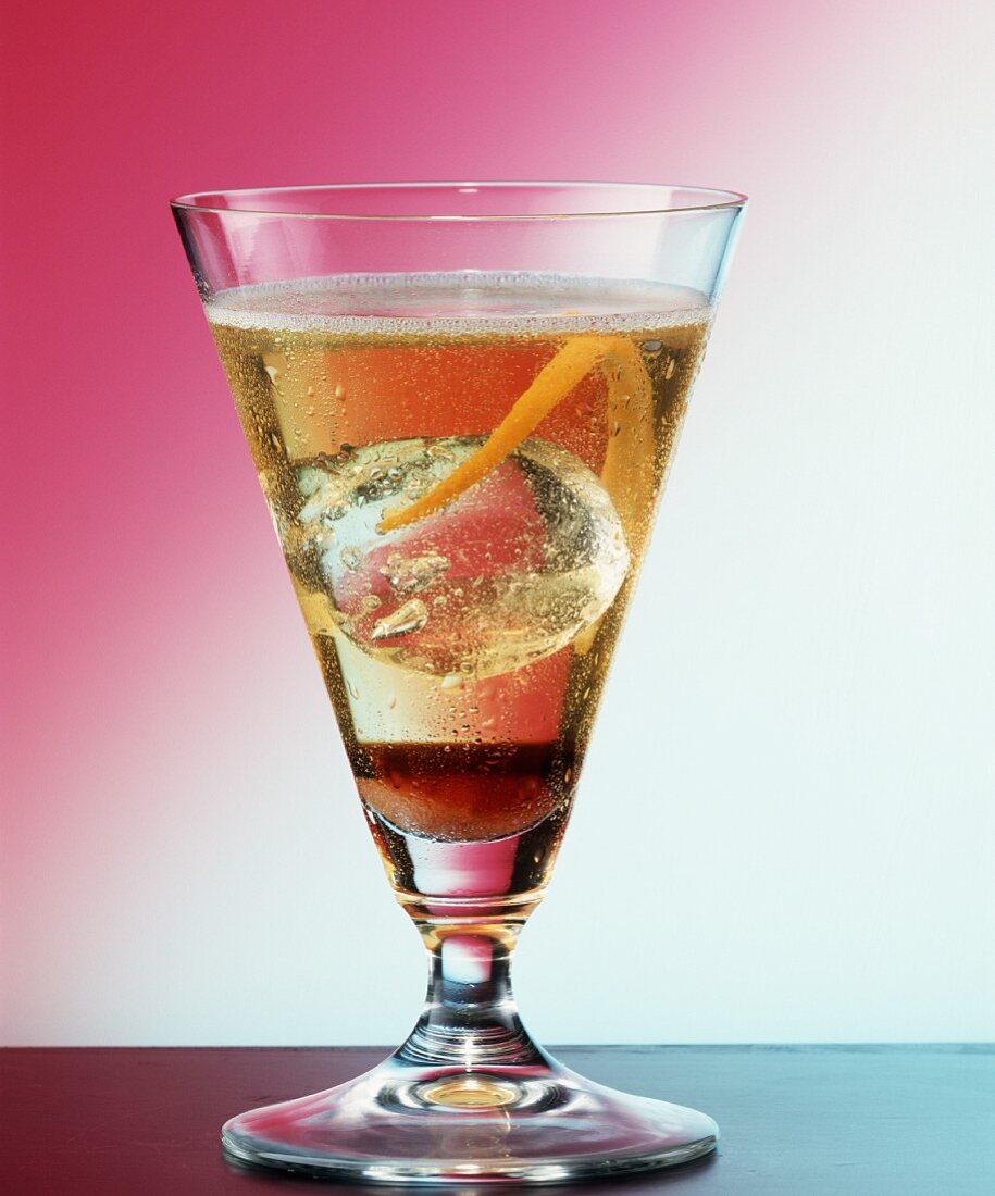 Champagner Cocktail mit Cognac und Cointreau
