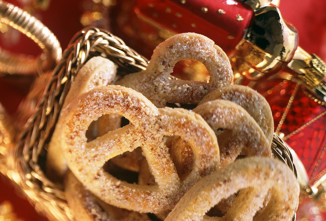 Hazelnut pretzels