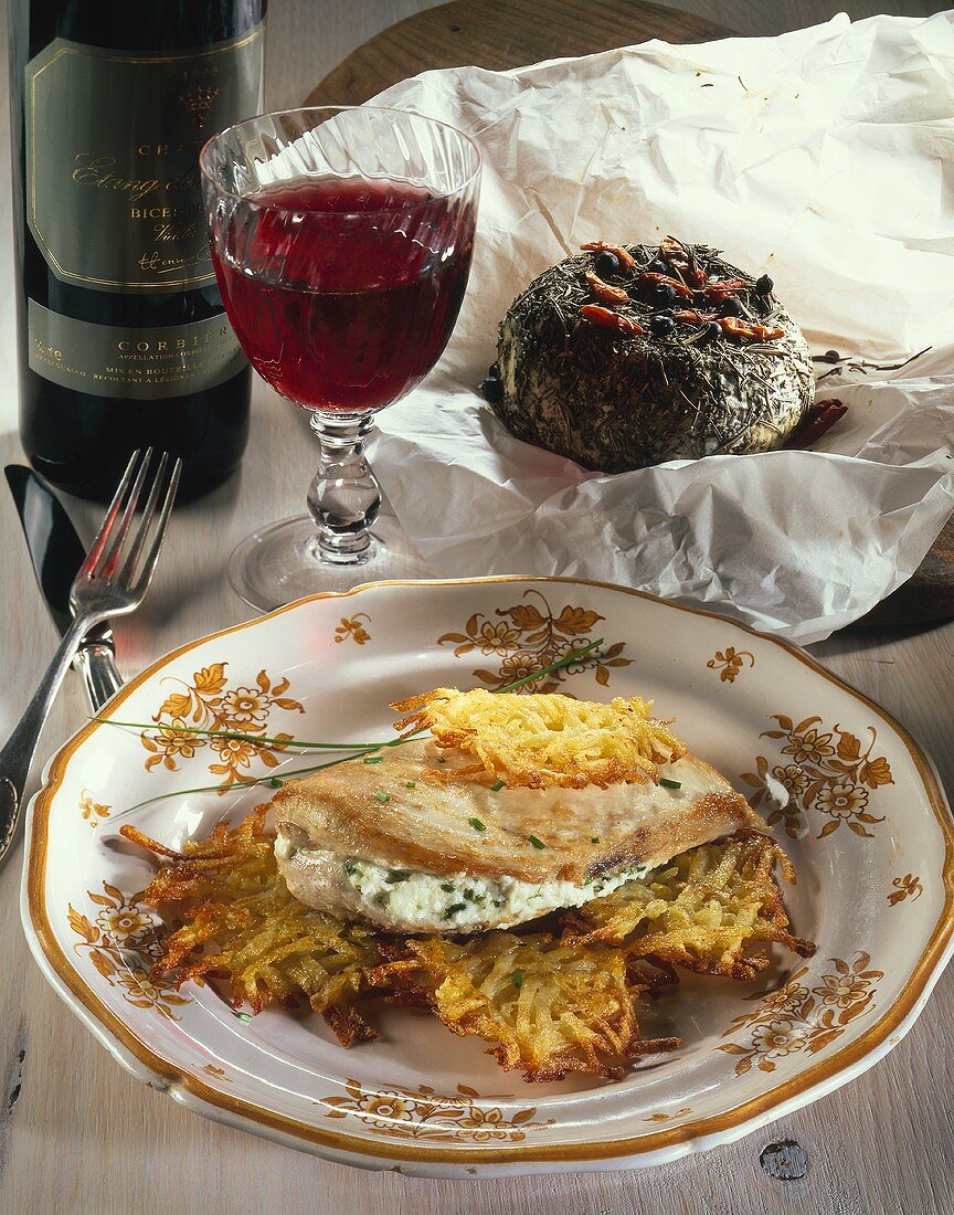 Hähnchenbrust mit Schafskäsefüllung auf Kartoffelrösti