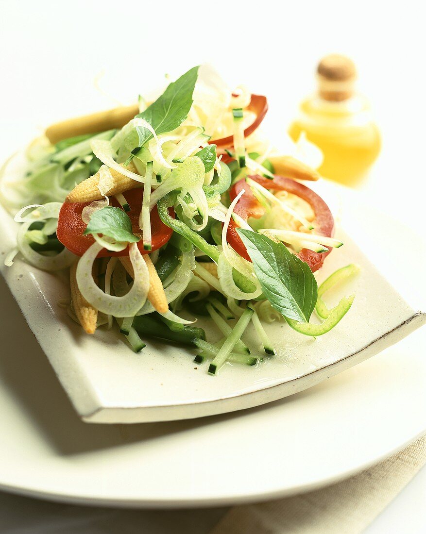 Crispy vegetable salad