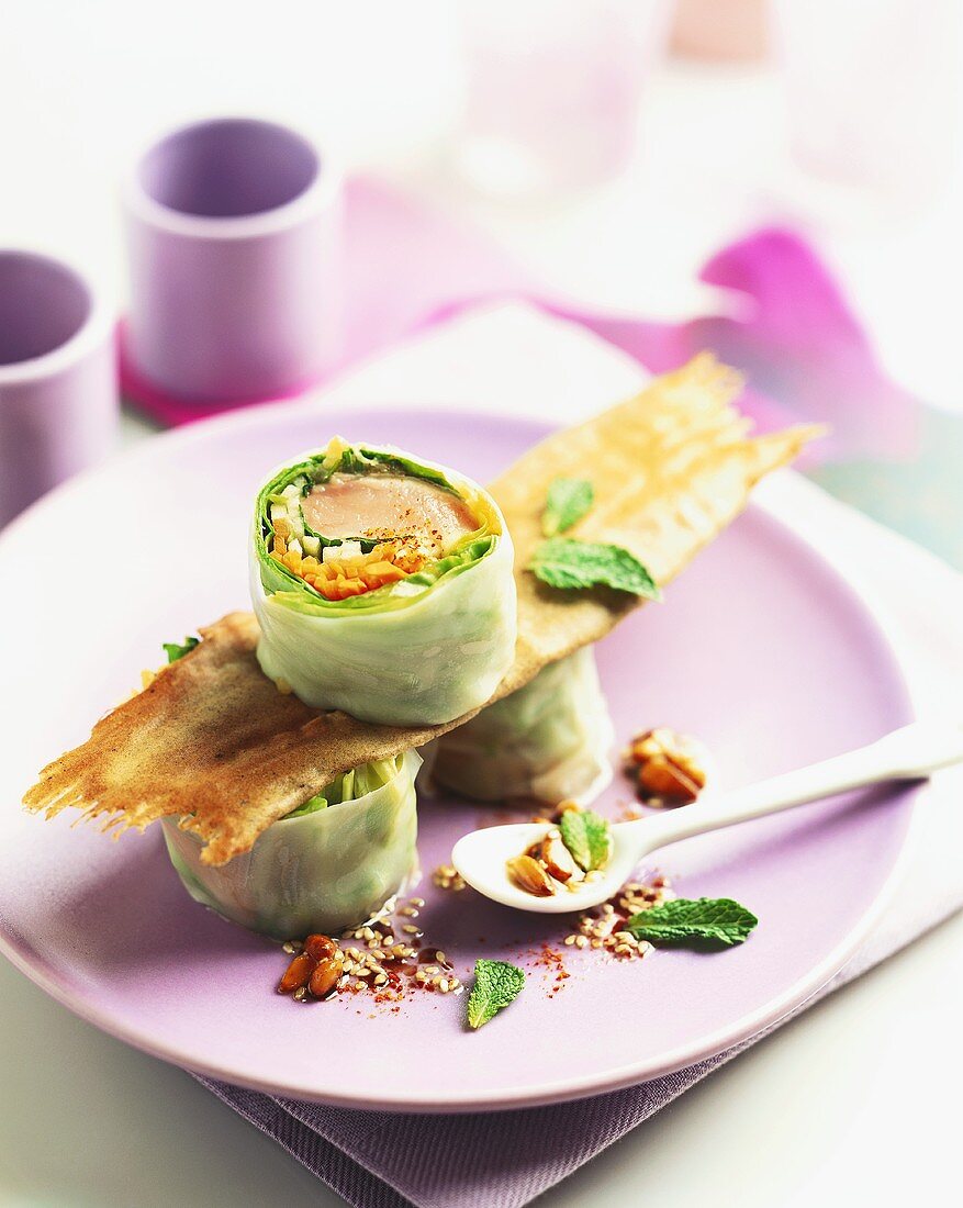 Spring roll with tuna