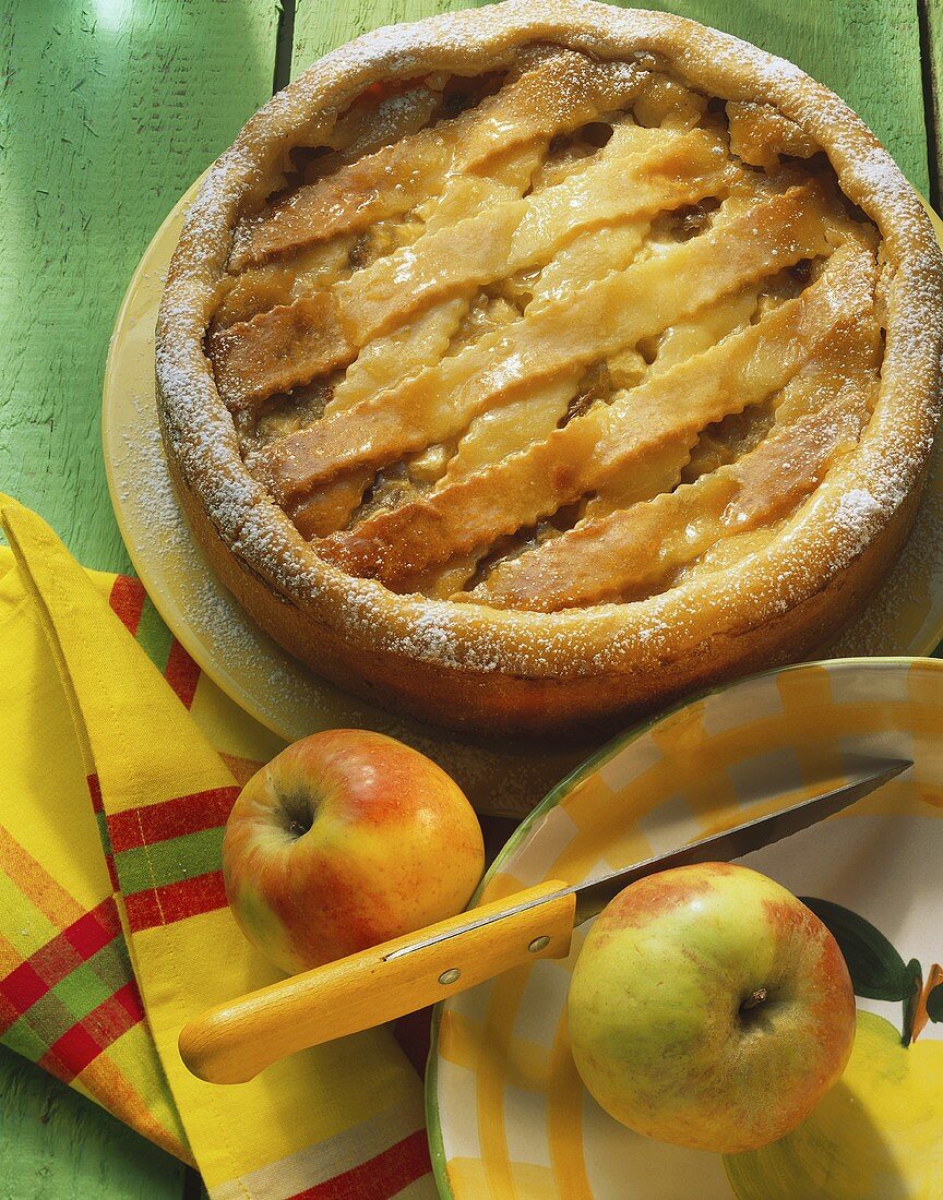 Apple pie with cider