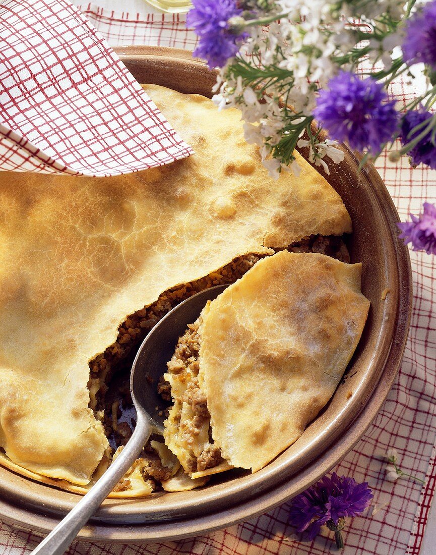 Burek: Bosnian dish with meat and strudel pastry