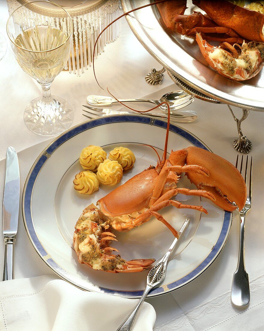 Lobster thermidor with duchesse potatoes