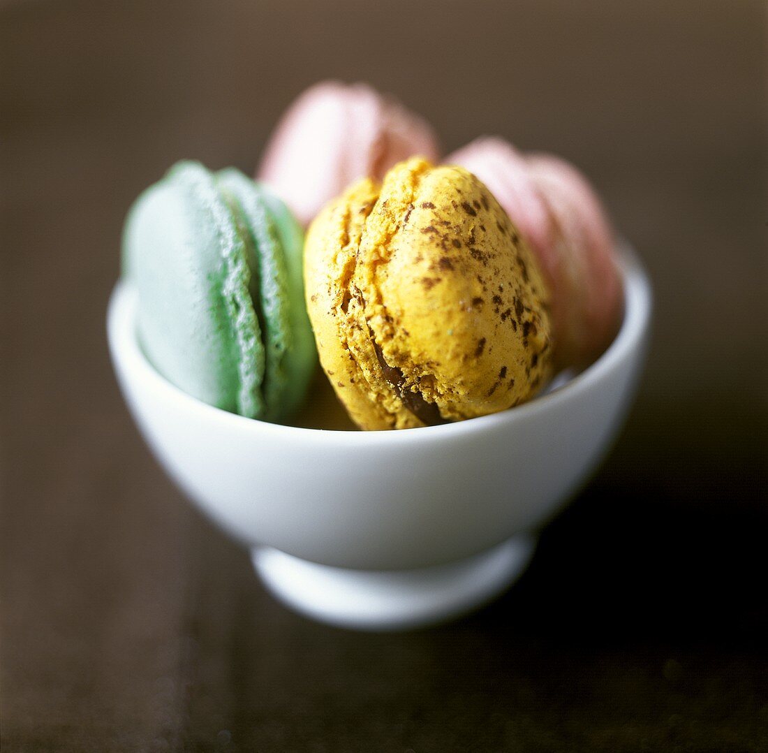 Französische Makronen mit Schokofüllung (Macarons)