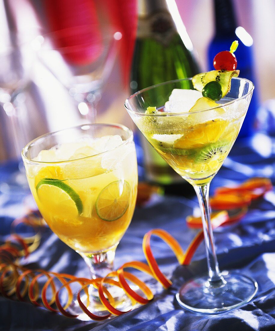 Kiwi-Orangen-Drink und Madarinen-Limetten-Drink