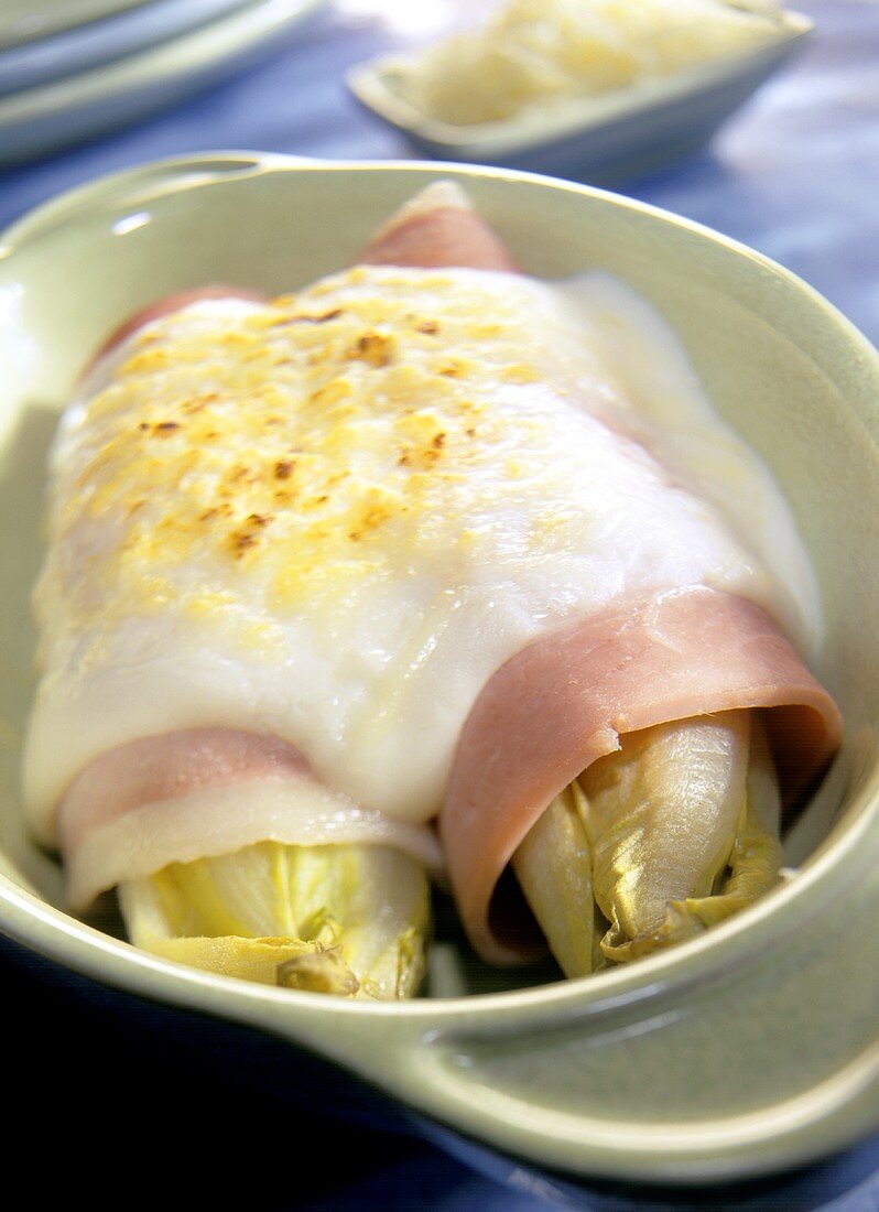 Chicory with ham and cheese (Des endives au gratin, Belgium)