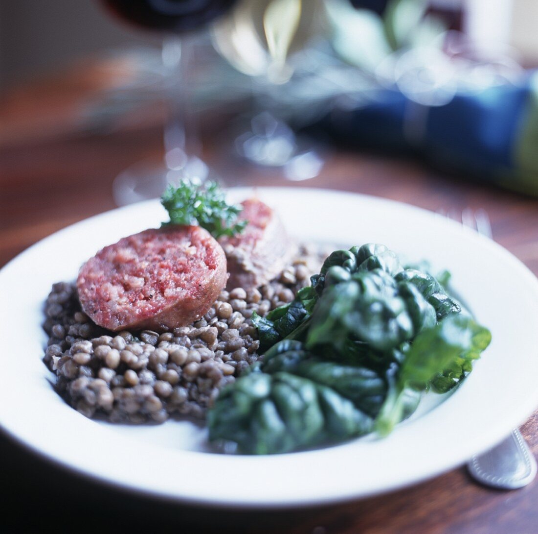 Lentils with spinach and sausage