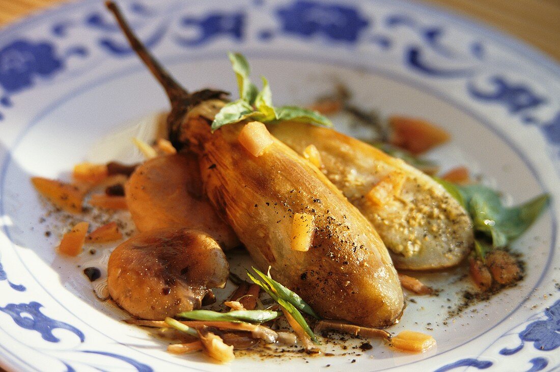 Middle-Eastern aubergines with shrimps