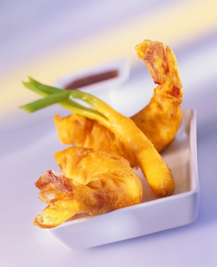Scampi and spring onions in tempura pastry