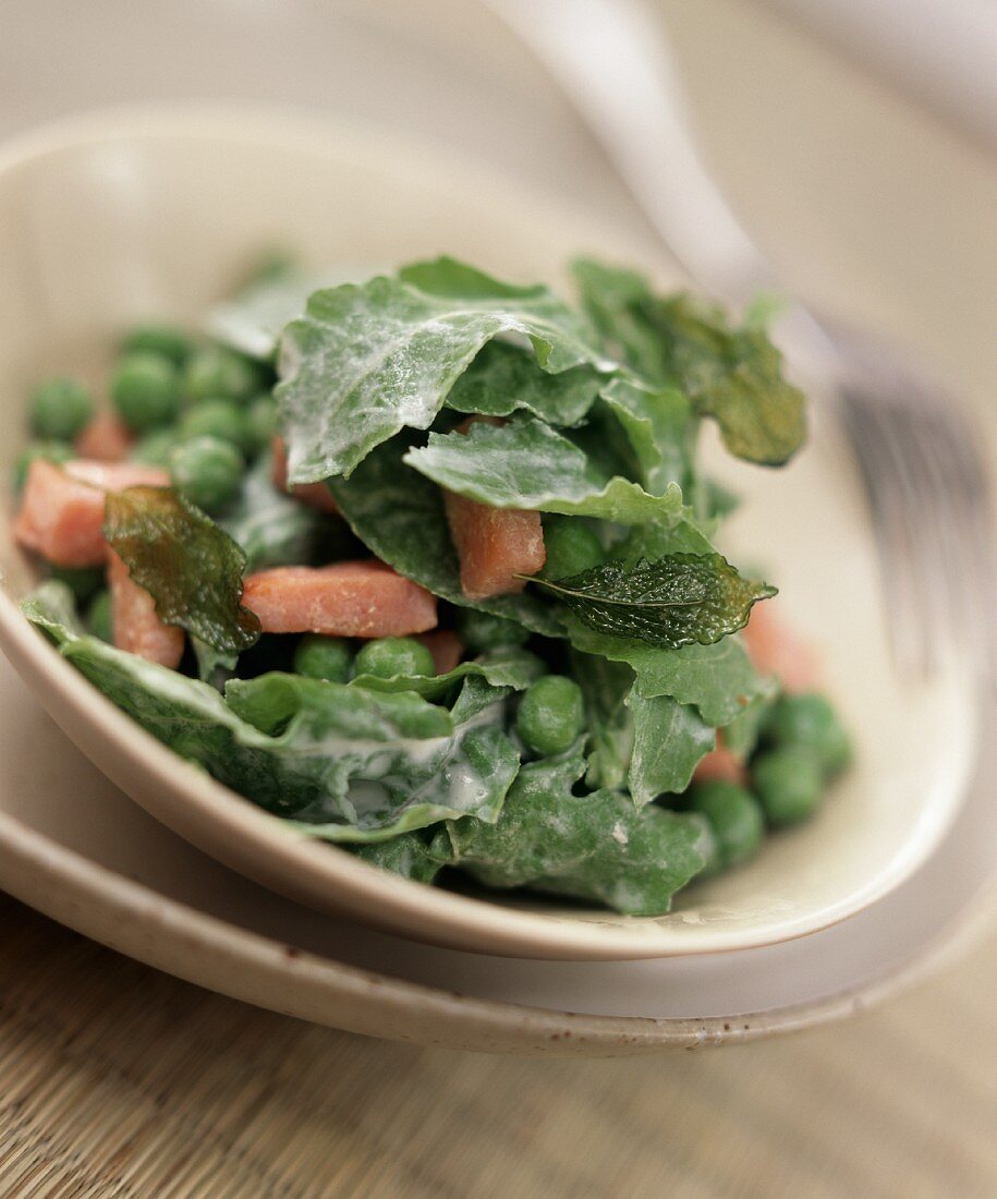 Erbsen-Rucola-Salat mit Kochschinken