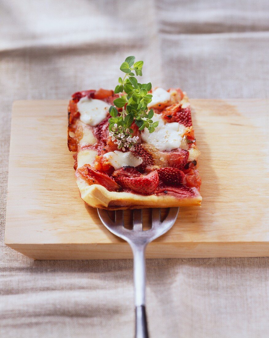 Strawberry and tomato tart with mozzarella