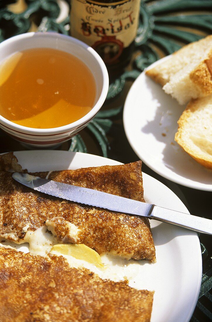 Filled crepe and cider (Brittany, France)