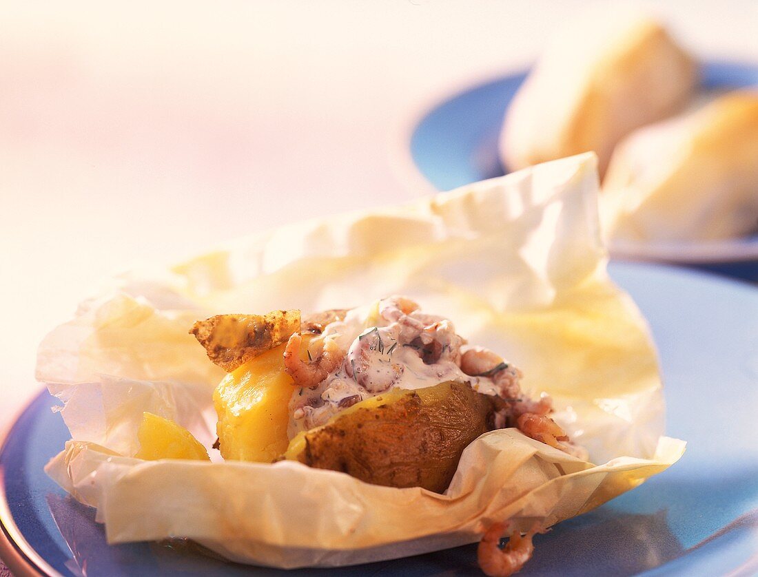 Baked potato with shrimp dip