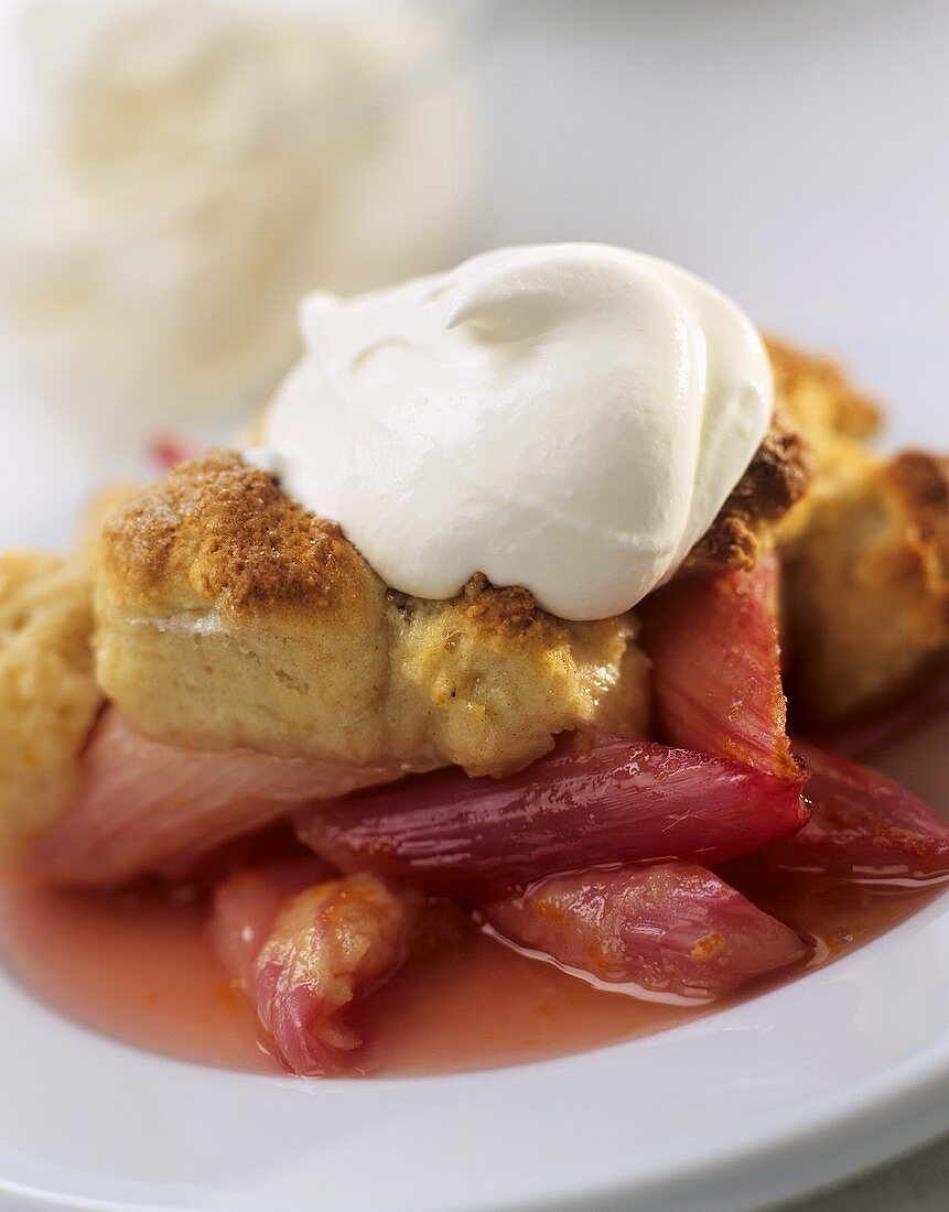 Rhubarb cobbler with cream