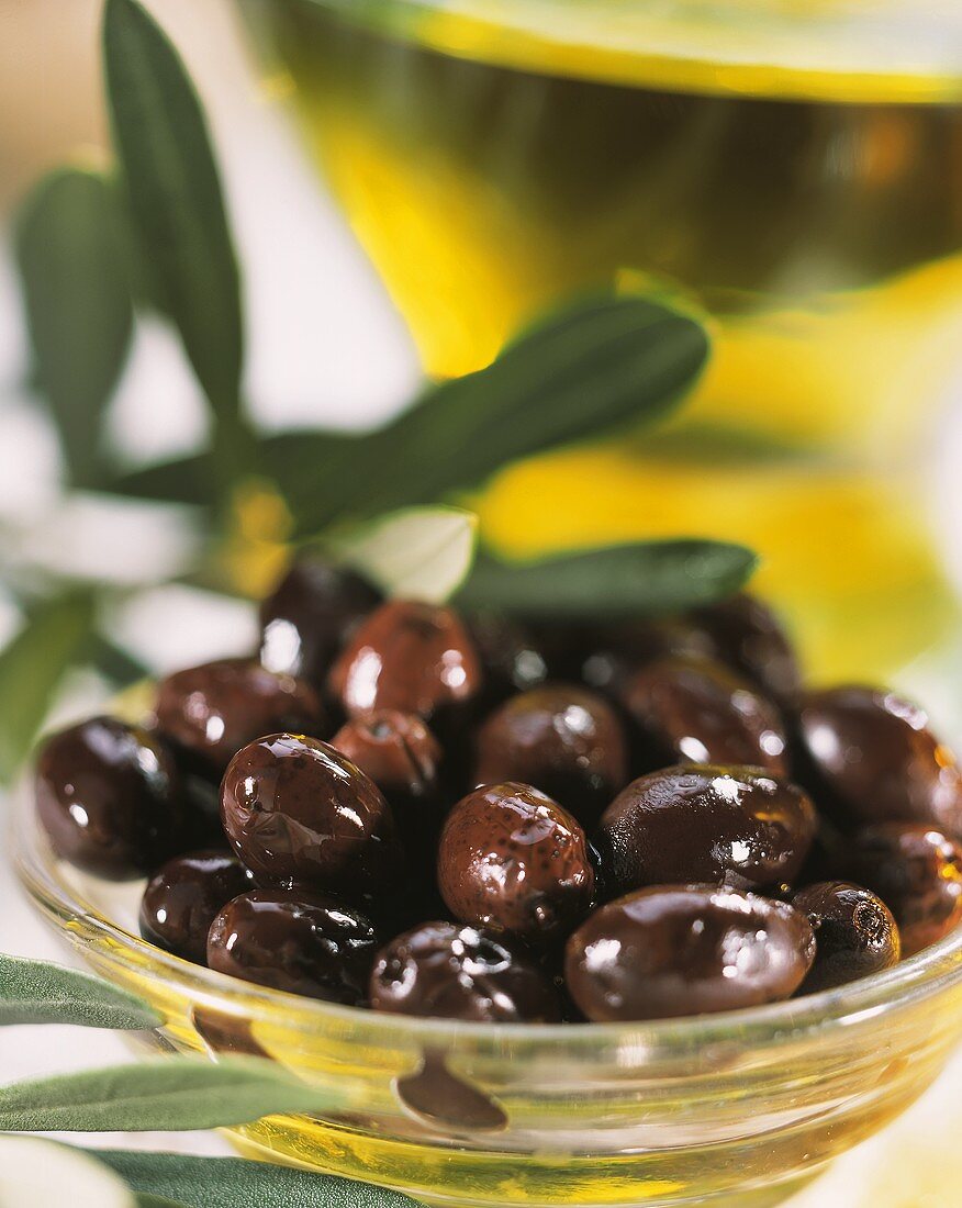 Bottled black olives