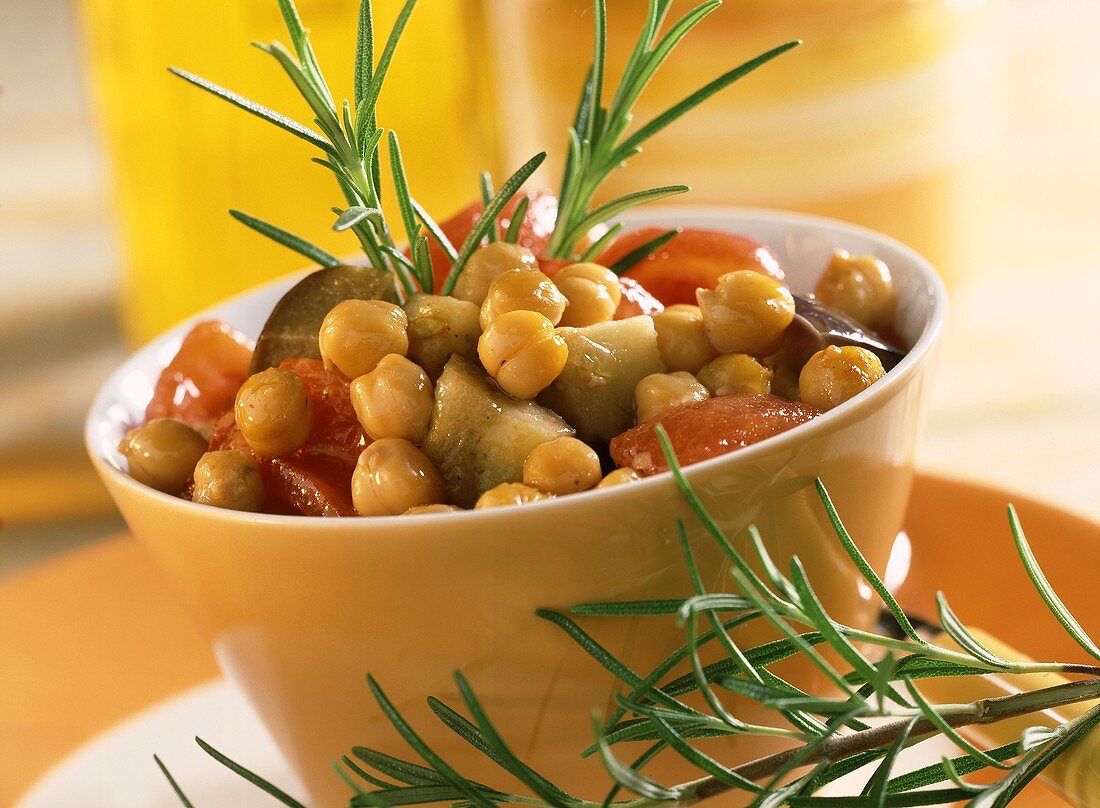 Chick-pea stew with aubergines and tomatoes