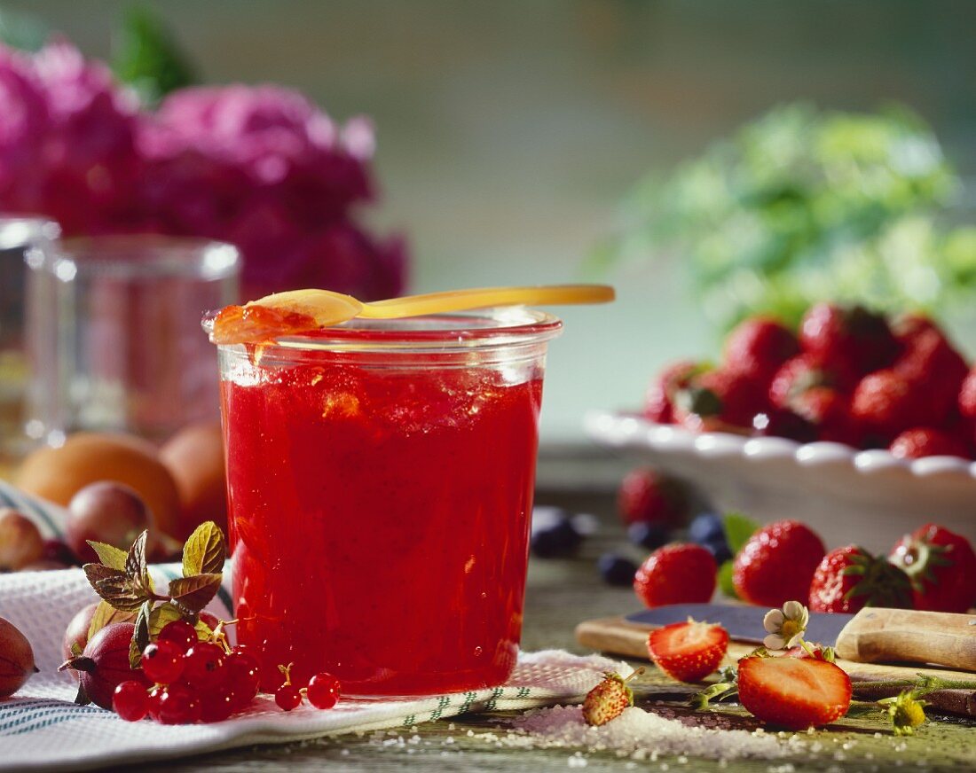 Erdbeermarmelade im Glas