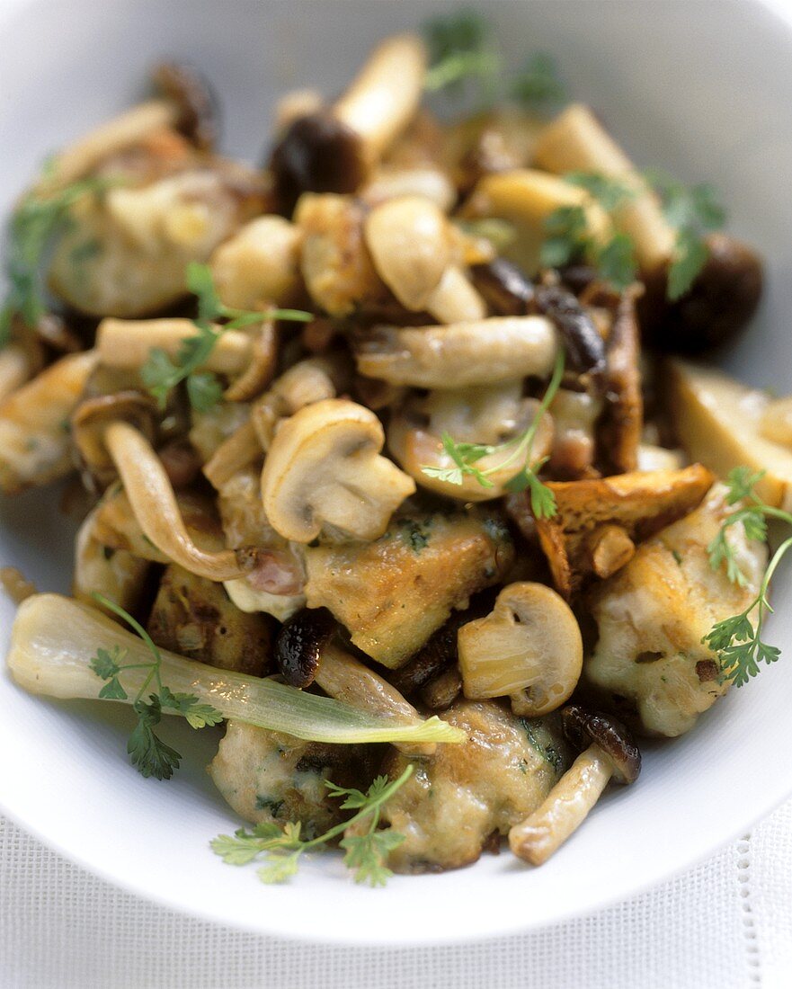 Pan-cooked mushroom dish