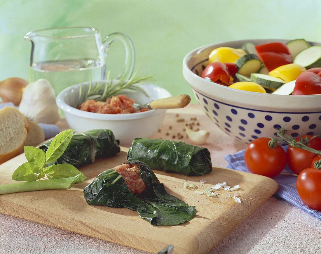 Preparing chard stuffed with mince