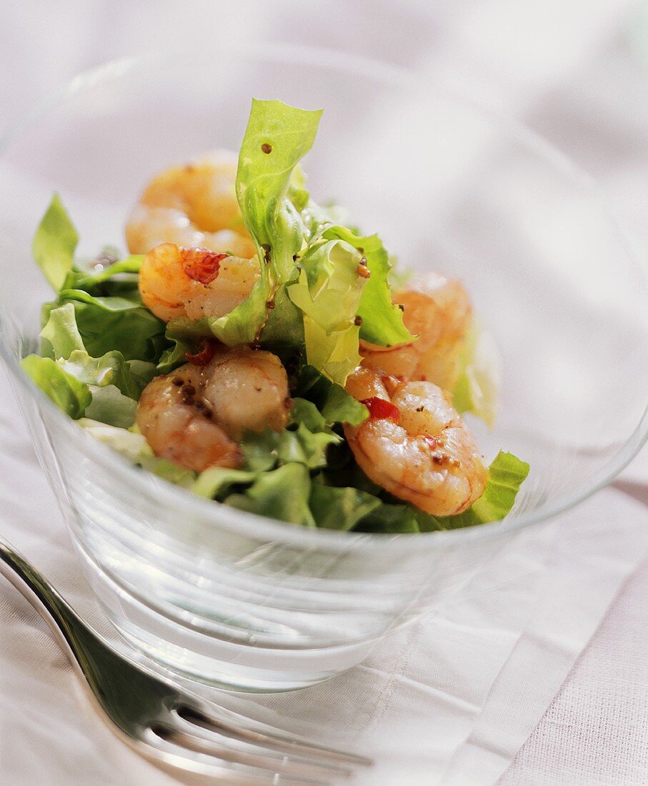 Salad with shrimps and chili