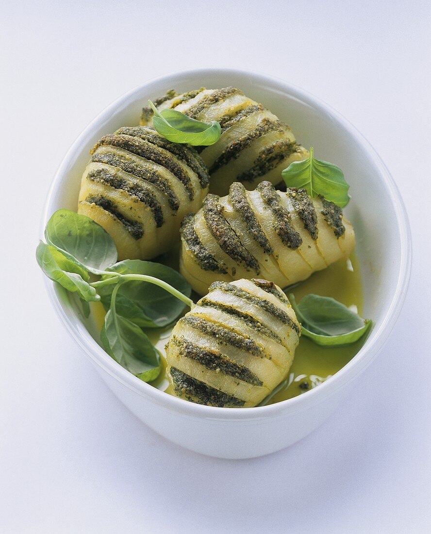 Potatoes with pesto