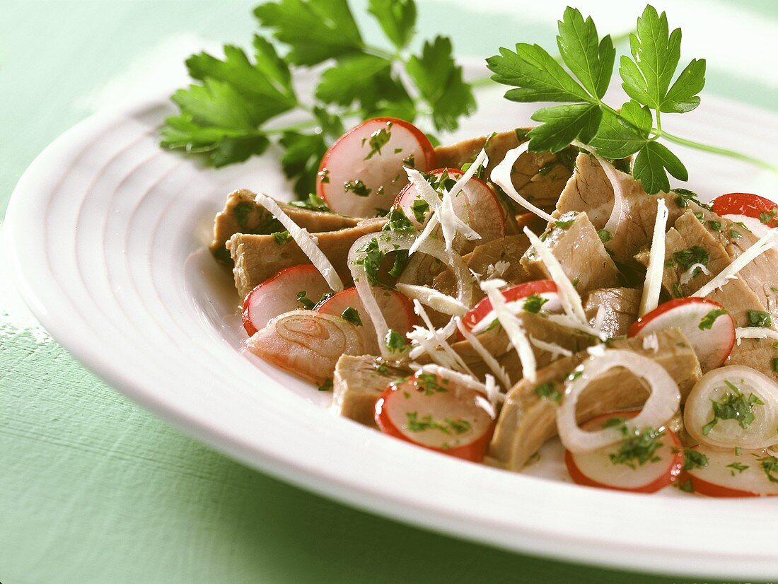 Radieschen-Rindfleisch-Salat