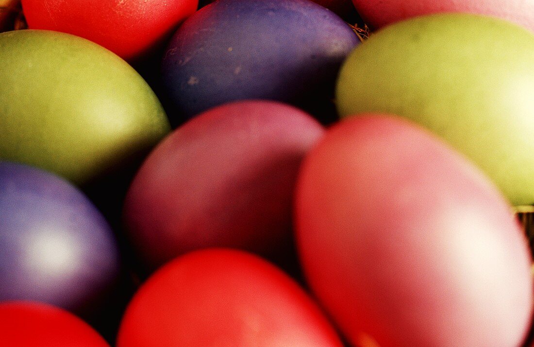 Coloured eggs (close-up)