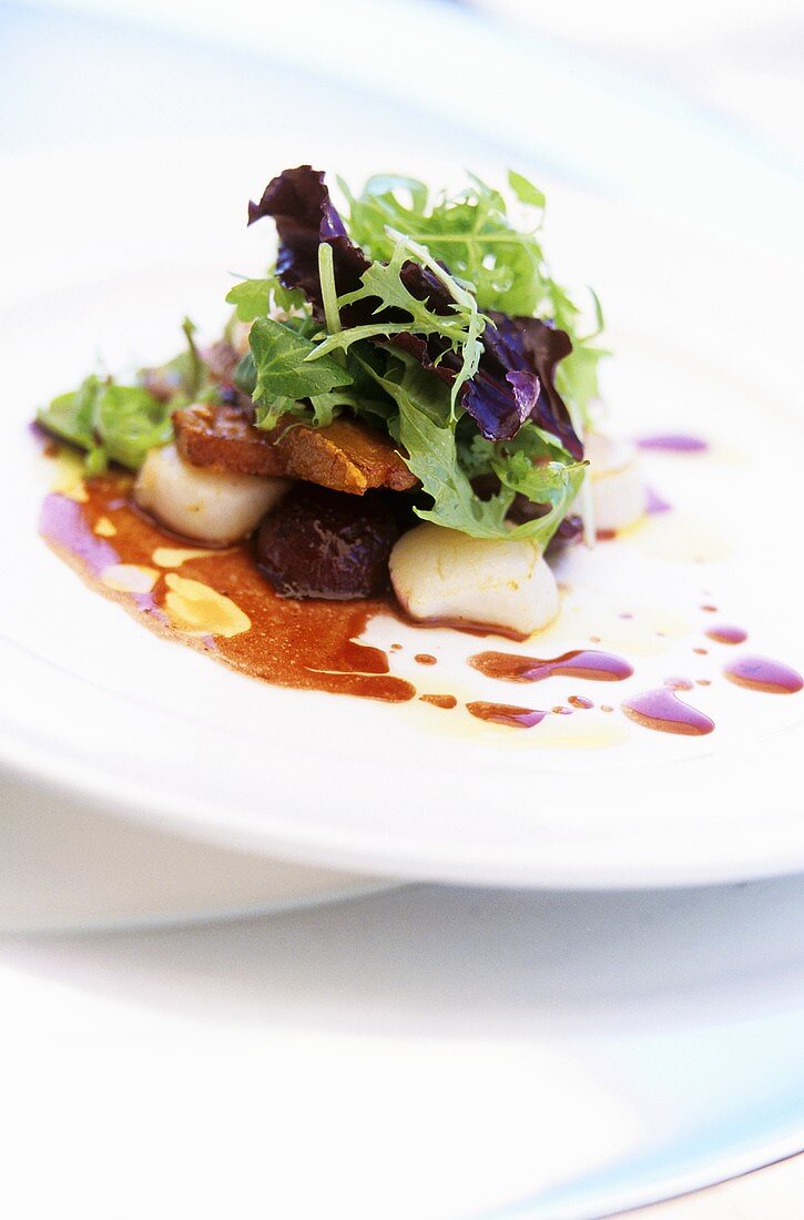 Scallops Topped with Mixed Baby Greens